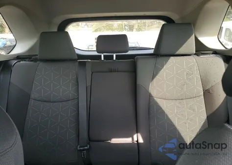 2019 Toyota Rav4 Xle z USA, uszkodzony, nr VIN 2T3W1RFV9KW013021